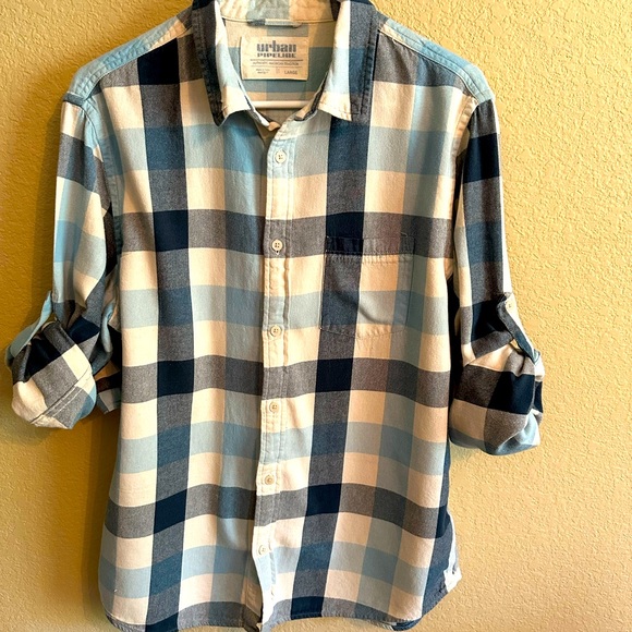 Urban Pipeline Western long-sleeved Shirt with roll/up tabs- Large - Picture 2 of 6